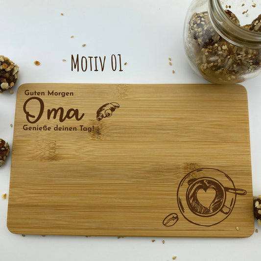 Personalisiertes Holzbrettchen mit Gravur zum Kaffee - Ideal als Geschenk zum Geburtstag für Oma,Opa, Mama, Papa, Onkel, Tante